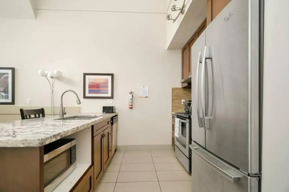 Harrison Lake Pets Welcome 3BR Suite