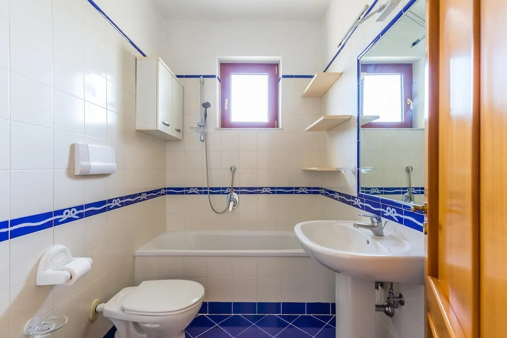 Friendly Family Apartment at Ischia