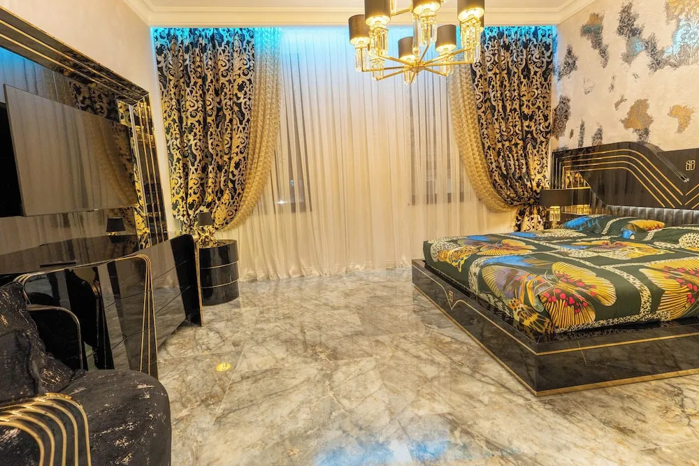 Luxury Suites