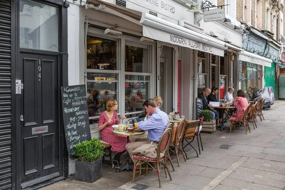 Bassett Road XII by Onefinestay
