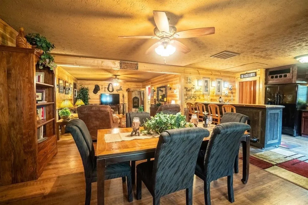 Nacoochee Valley Lodge