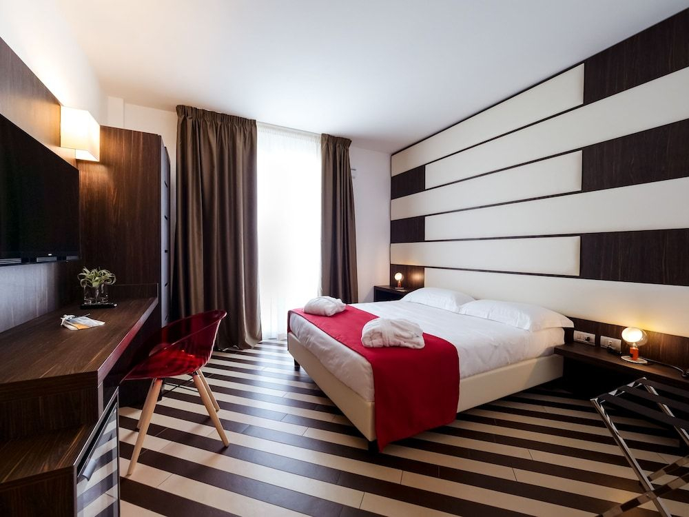 Dan Hotel