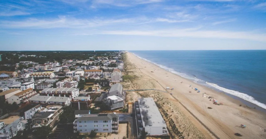 Surf Club Oceanfront Hotel