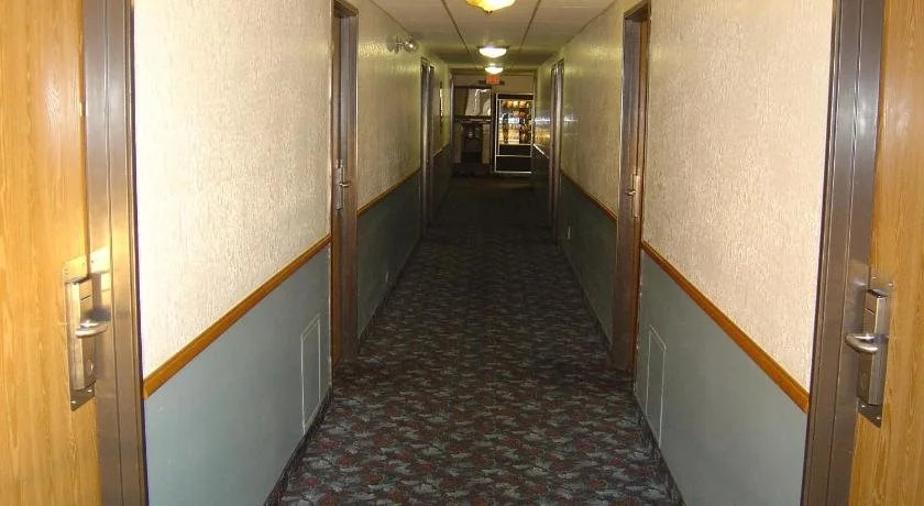 Wakota Inn and Suites
