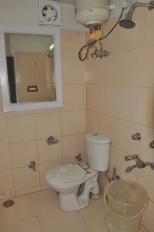OYO 1636 Hotel Rahat Regency