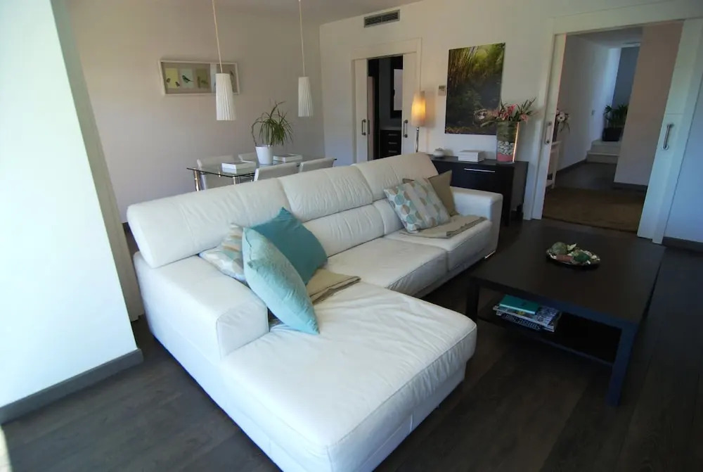 HomeHolidaysRentals Plaisirs