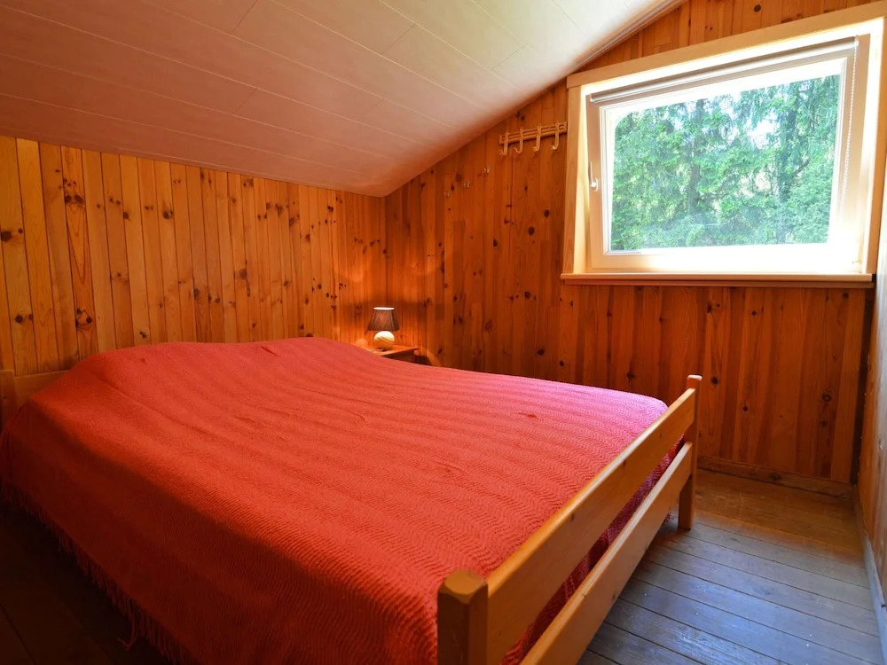 Welcoming Cottage in Hatrival With Terrace