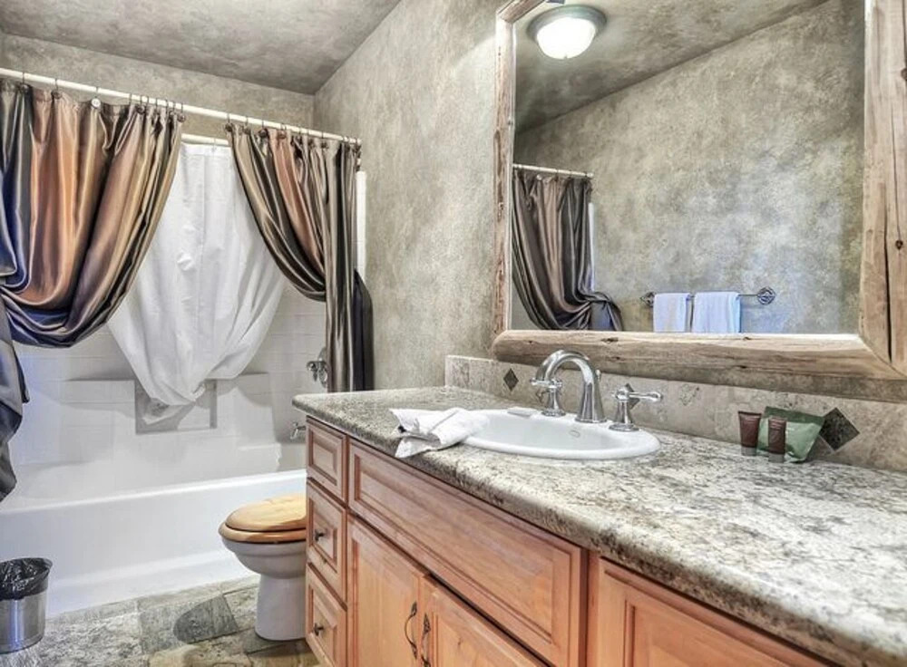 No. 6 Talmadge Lodge - 5 Br Home
