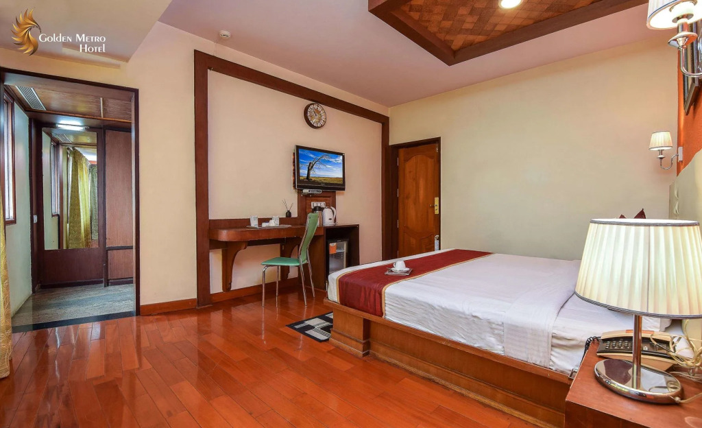 Golden Metro Hotel