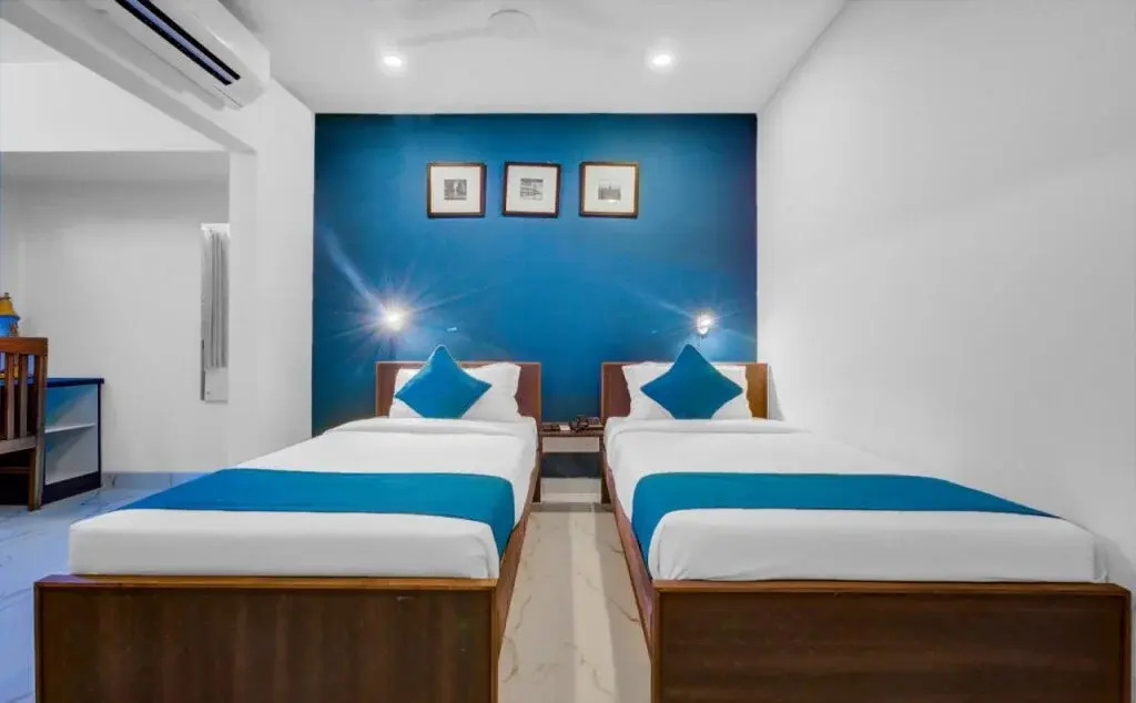 Dayal Villa By OYO Rooms