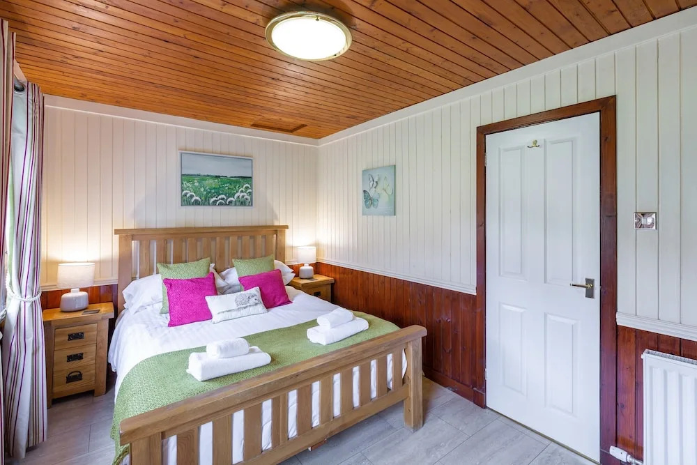 Bluebell Lodge 4 with Hot Tub