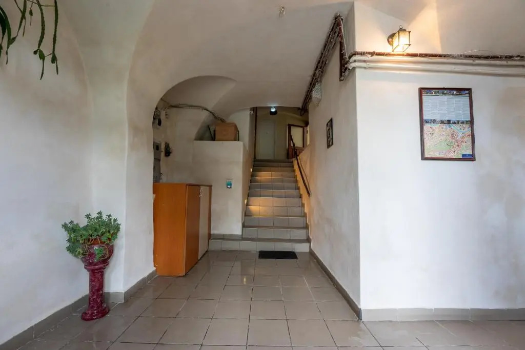 Gloria Apartments