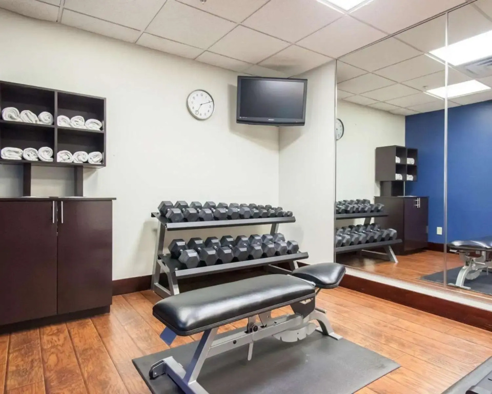 Comfort Suites Tulsa Central