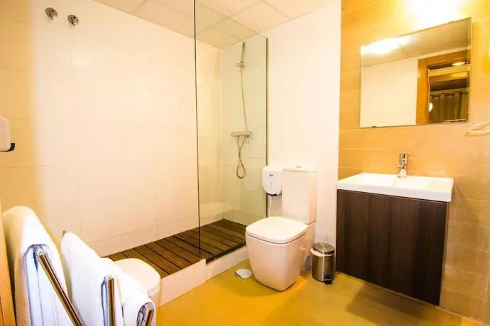 Apartamentos 16:9 Playa Suites