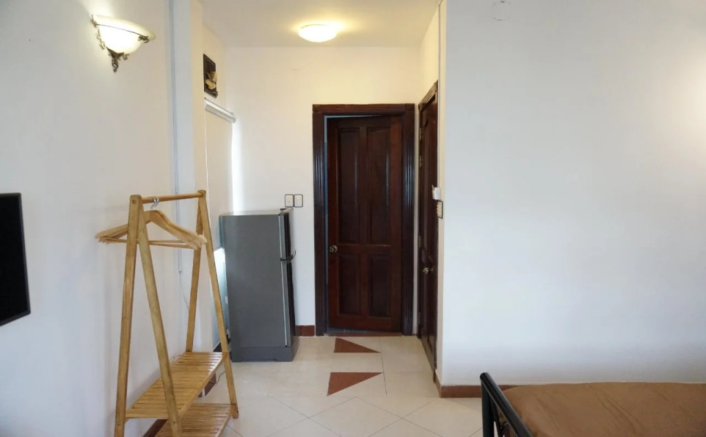 Leiden Homestay & Cafe