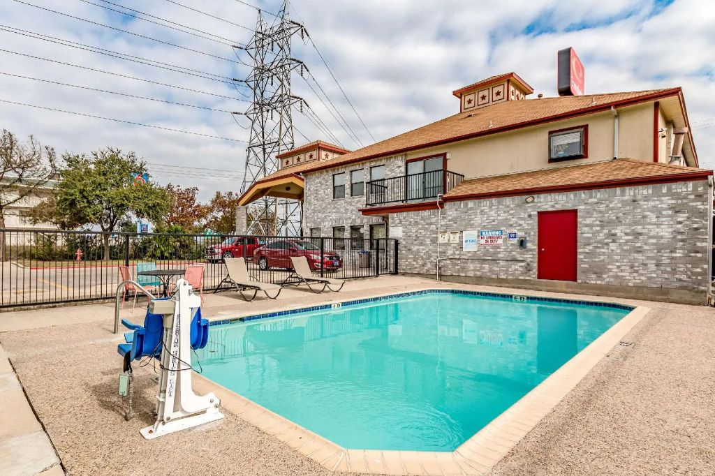 Econo Lodge Near SeaWorld