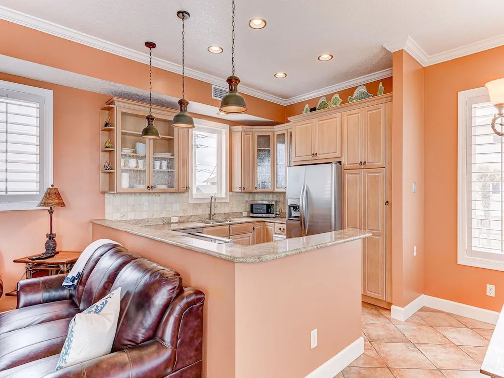 Sun And Surf - Four Bedroom Home