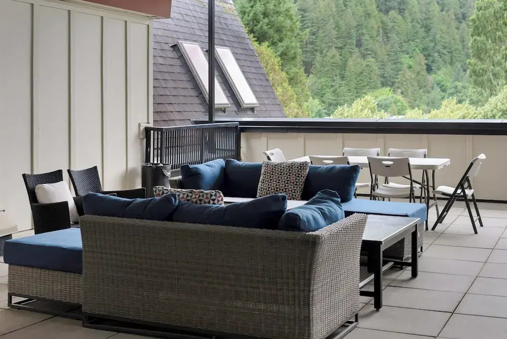 Stylish Urban Retreat  2BR Condo