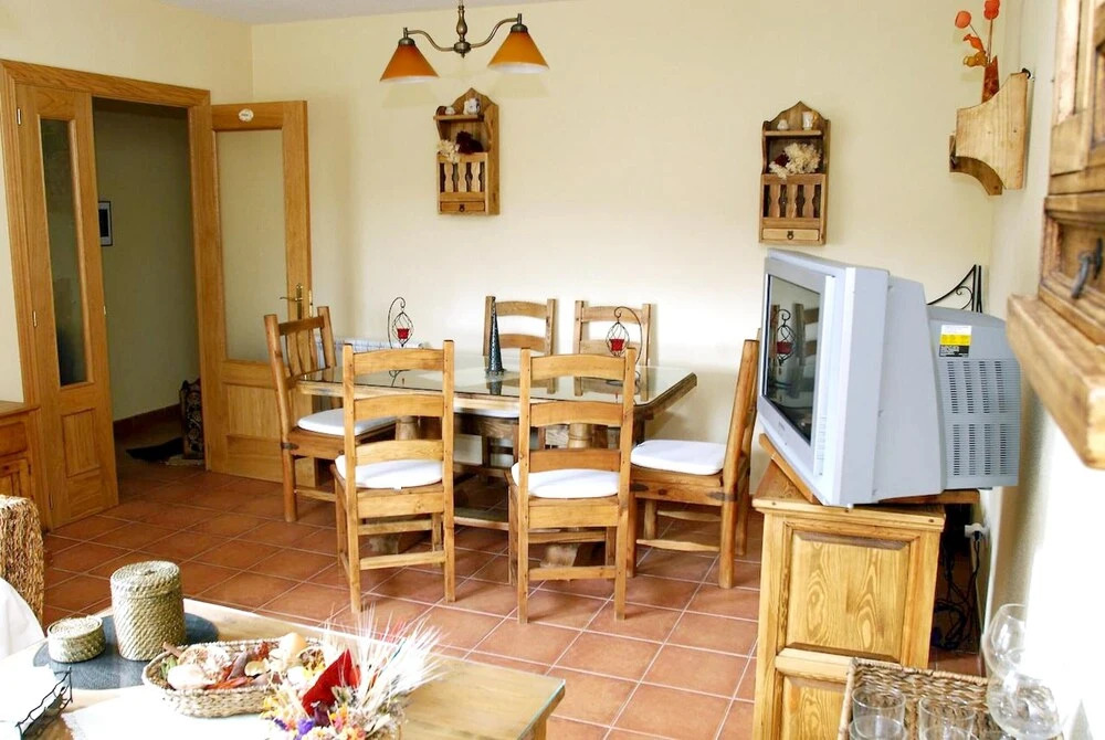House With 4 Bedrooms in Ávila
