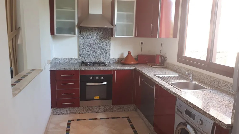 Apple Villa 33