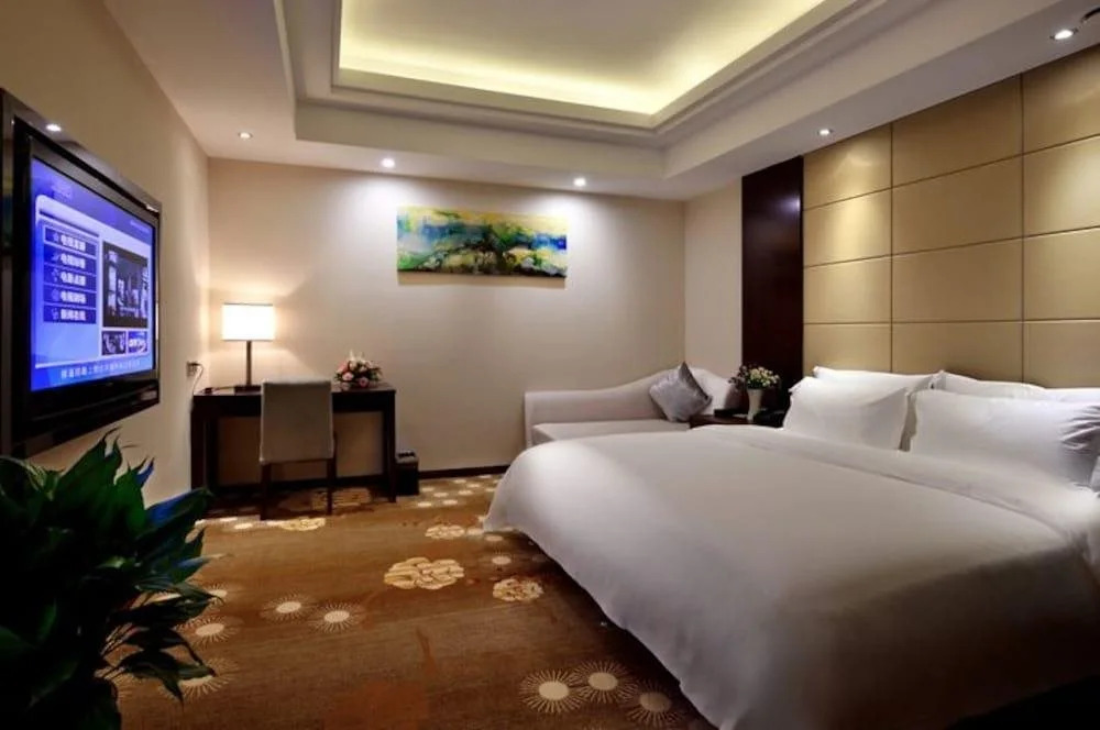 Howdy Smart Hotel Women Shoe City Branch