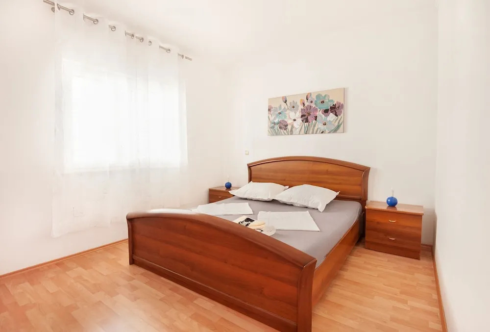 Apartments Tomic