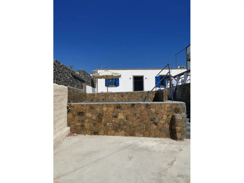 Akrotiri Bella View