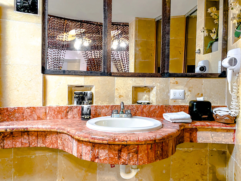 Cocos Cabañas Playa del Carmen Adults Only