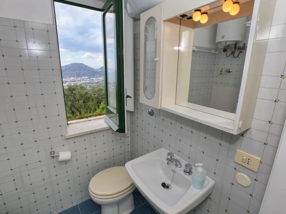 Scenic Sea View Farmhouse in Sant'agnello