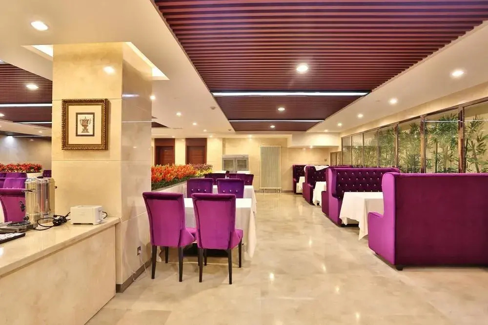 Jin Hong Sea View Holiday Hotel