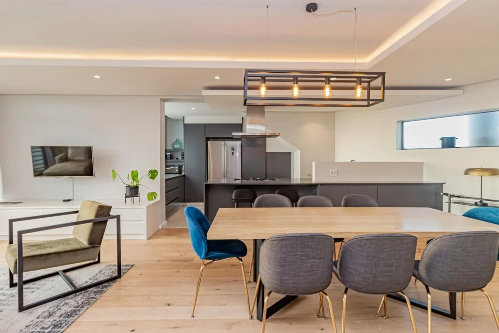 Modern Apartment in Sea Point With Rooftop Deck Penthouse on S