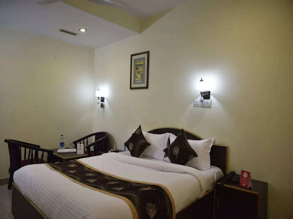 OYO 8040 Hotel Ananta Inn
