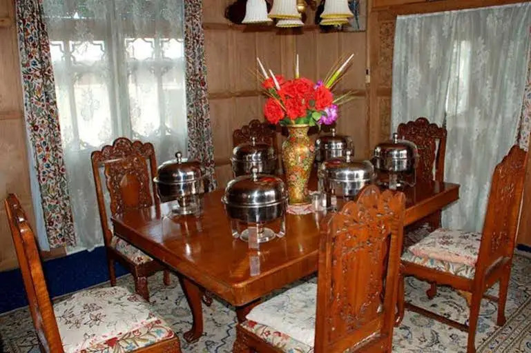 Kohimaran Group Of Houseboats