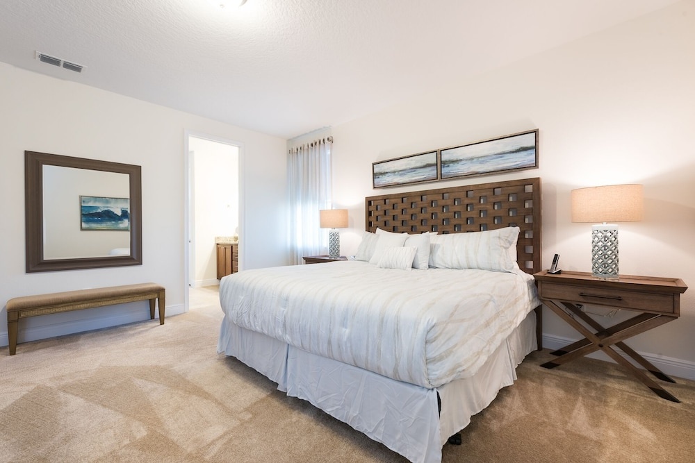 Encore Resort and Water Park at Reunion by Rentyl