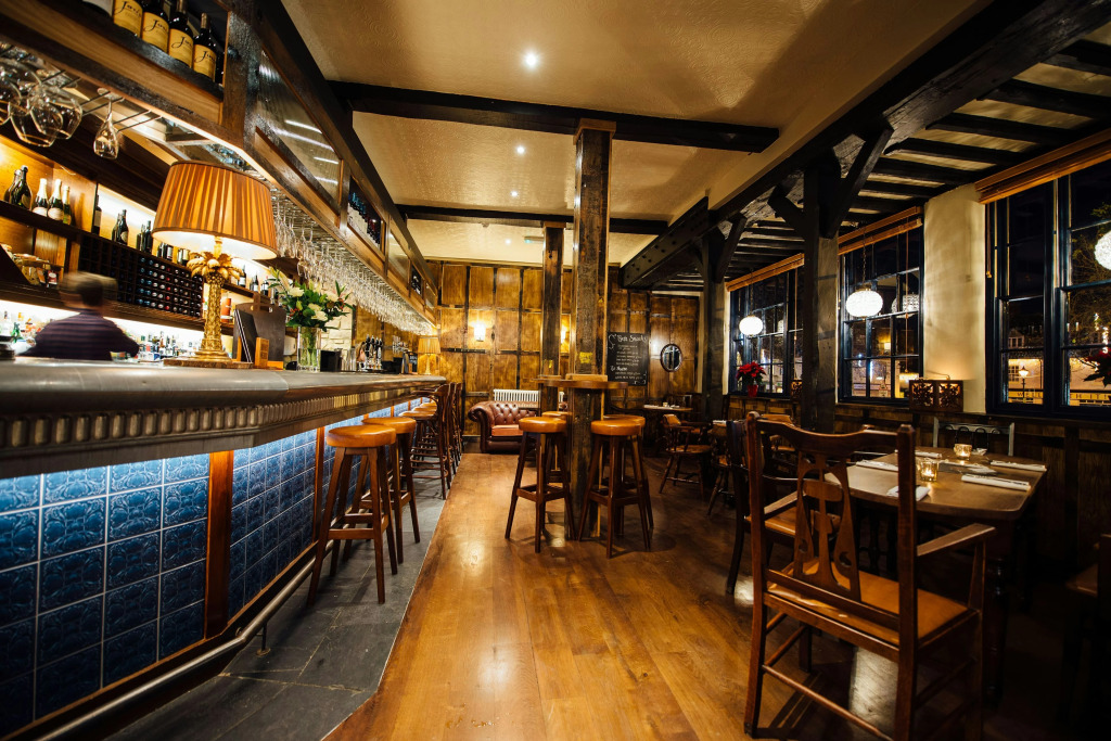 The Blue Boar, Witney, Oxfordshire - Acorn Pubs