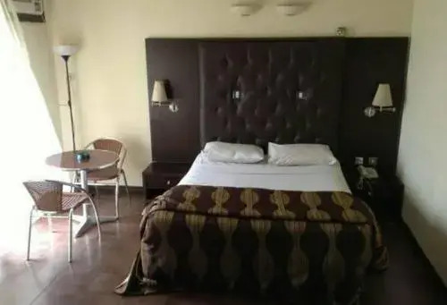 Nelrose Hotel - Class King