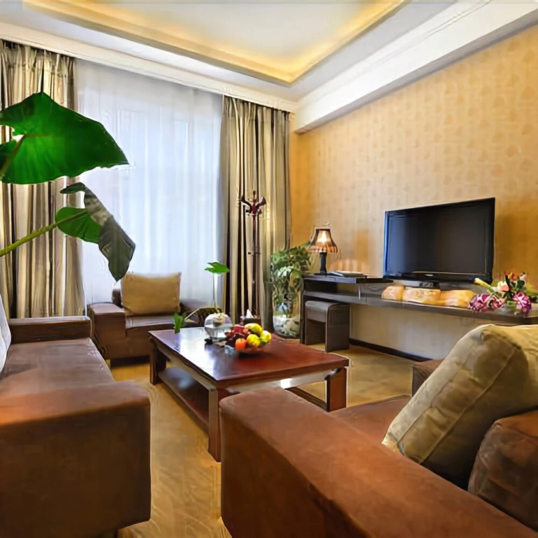 Yading Yizhan Hotel