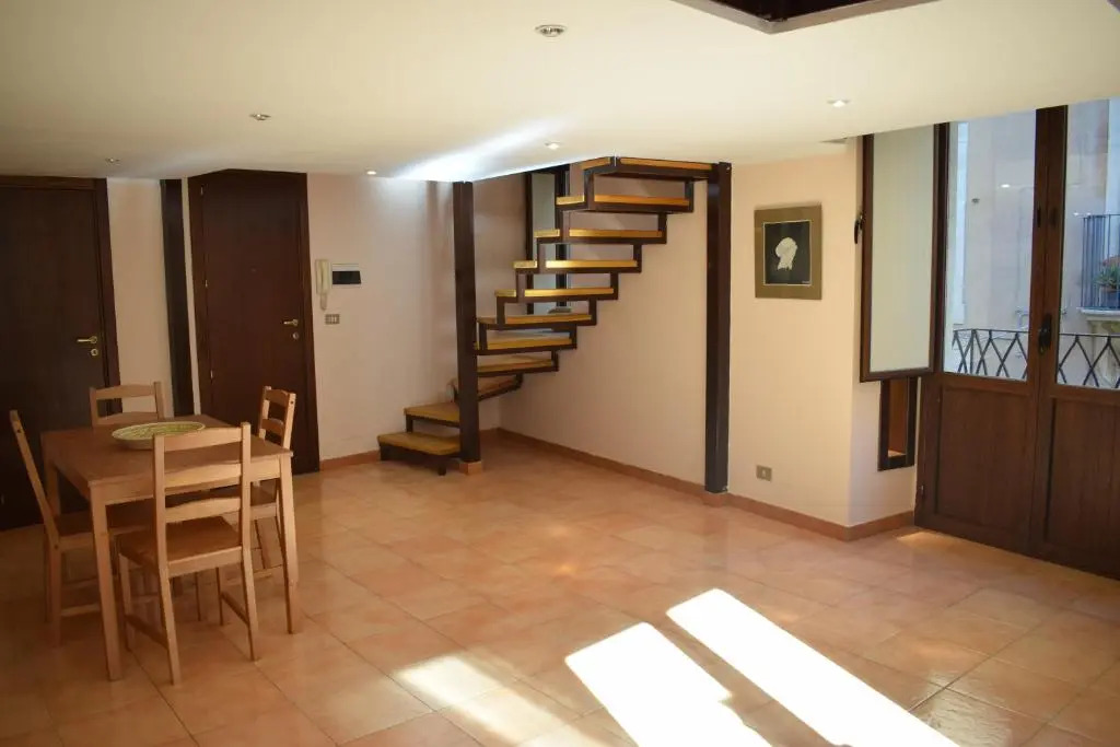 Etna Home