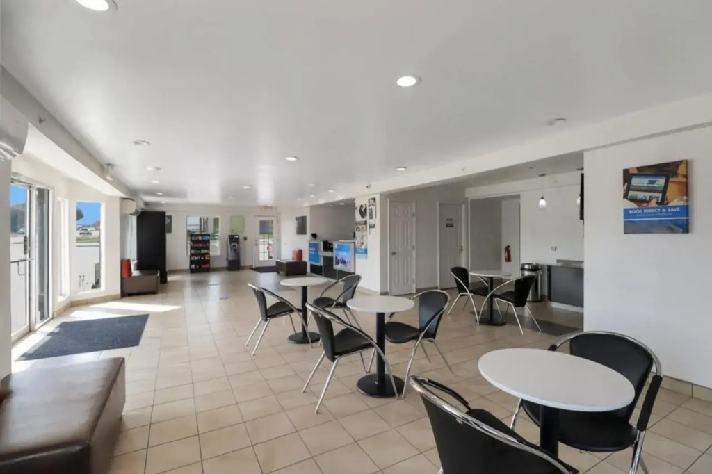 Americas Best Value Inn and Suites Bryan
