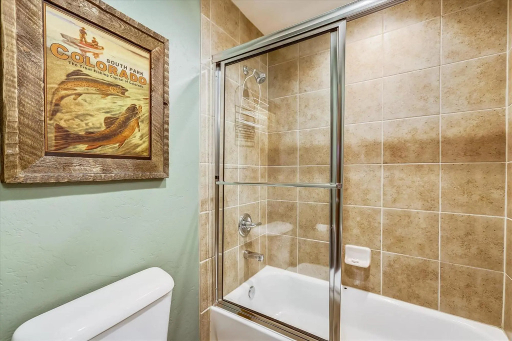 Highland Greens Comfort 3 Bedroom Townhouse by Redawning