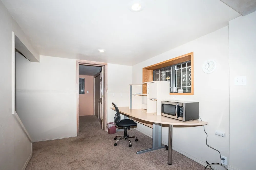 A Gem in the Emerald City: For Business and Travel