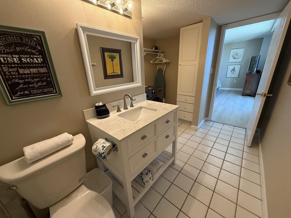 Shoreline Towers 2096 3 Bedroom Condo