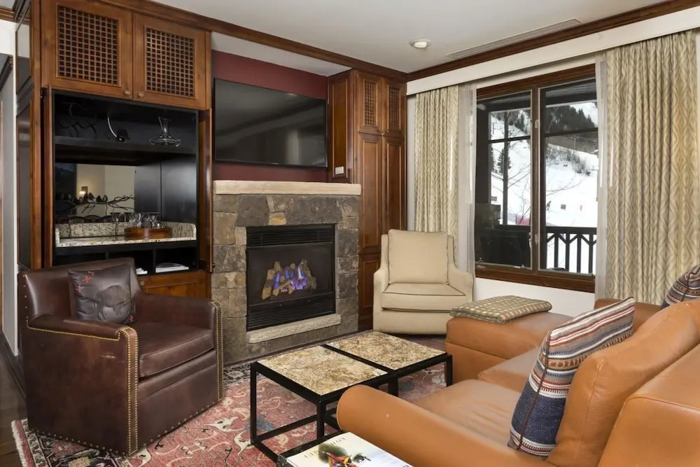 Aspen Ritz-carlton 2 Bedroom Ski in, Ski out Residence With Access to Slopeside Heated Pools and Hot Tubs
