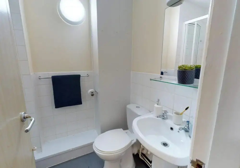 iQ Ty Willis House in Bangor 3 Min Walk to Bangor Station