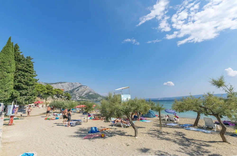 Apartments Tomic