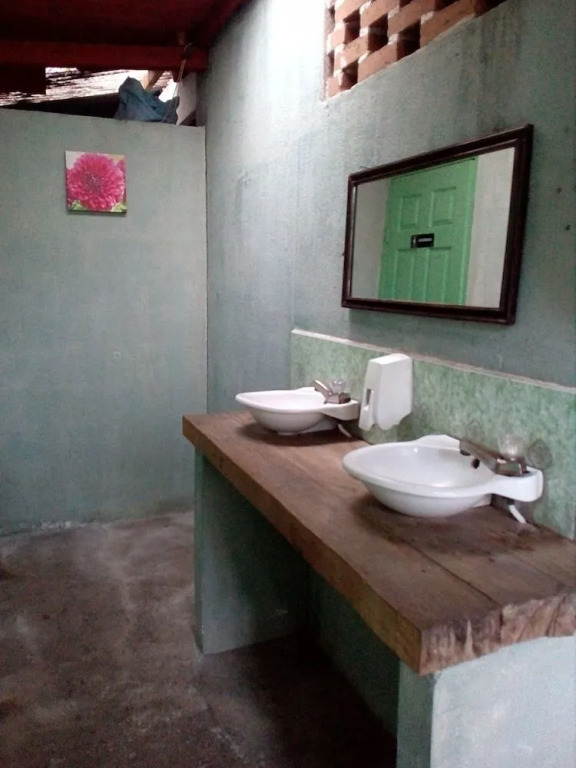 Hostel y Restaurante Casa Jacaranda
