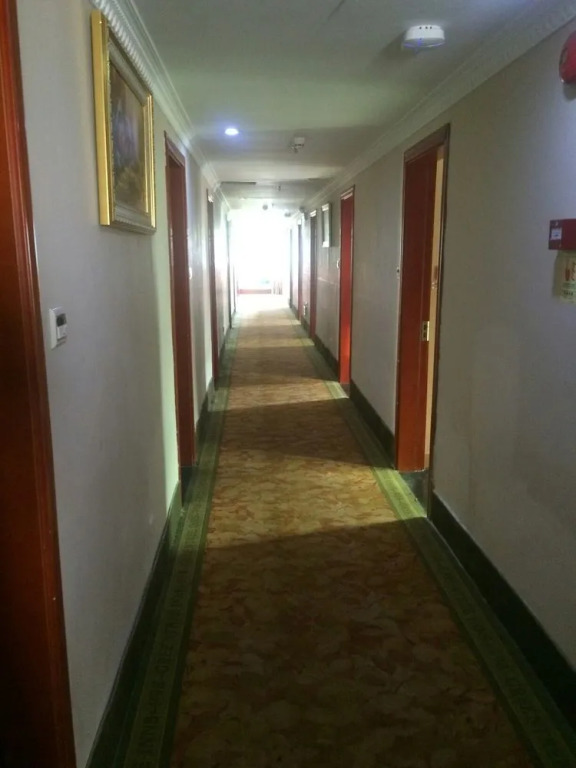 Jitong Hotel Green shell Hotel