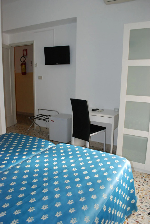 Maniel Beach Hotel