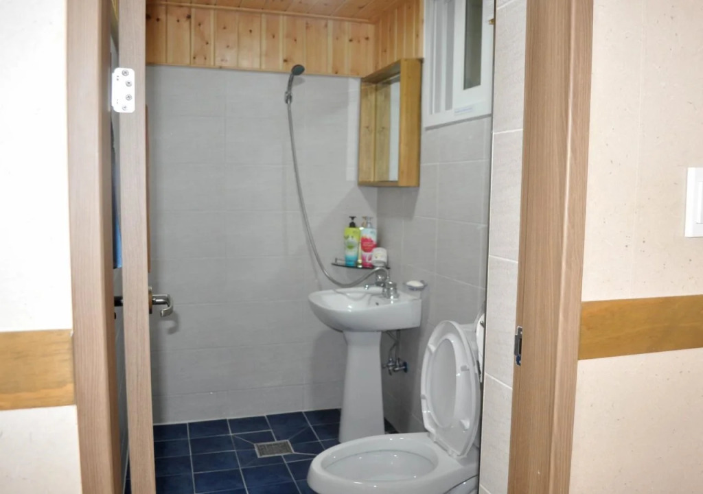 Jeonju Tosarang Guesthouse