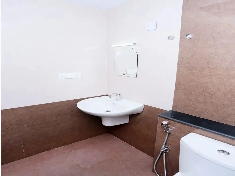 Avittom Cyber Cubez By OYO Rooms